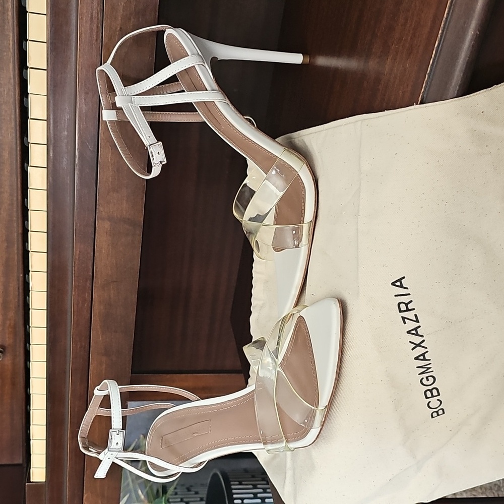 BCBGMAXAZRIA Daryl Ivory Heels Leather 10